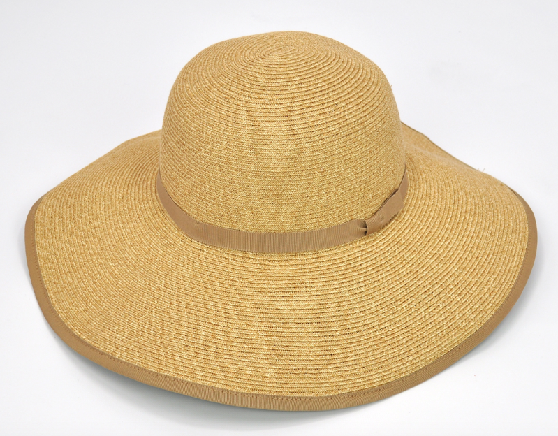 完全遮光サンバリアの帽子今年は蒸れにくいタイプが新発売！